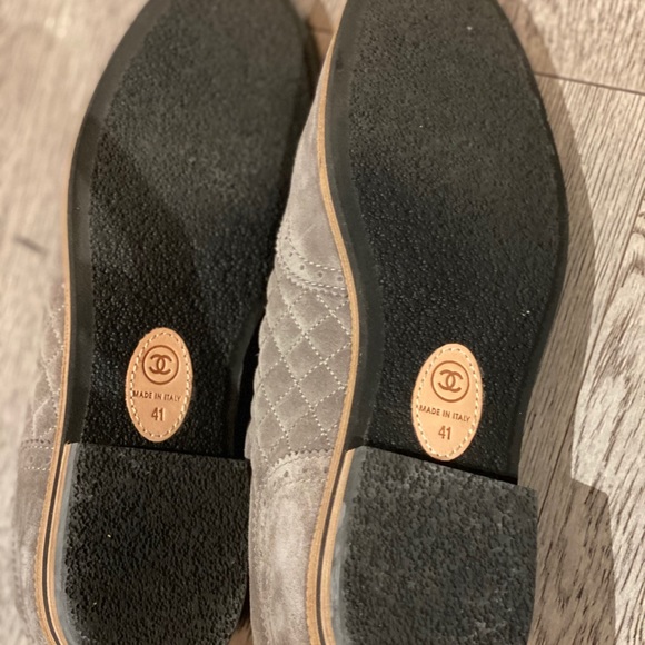 Chanel Grey suede loafers - Picture 4 of 4